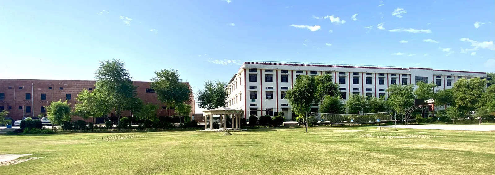 Maharaja Ganga Singh Dental College campus