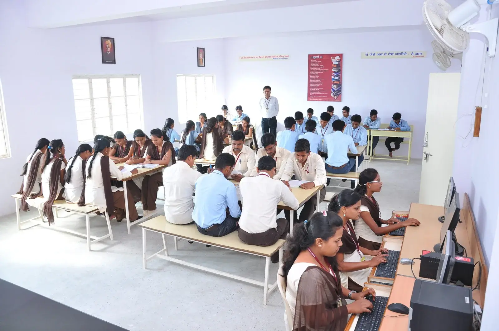 Mhatama Jyotiba Fule Mahavidyalaya, Akoli, Sainagar, Amravati. campus
