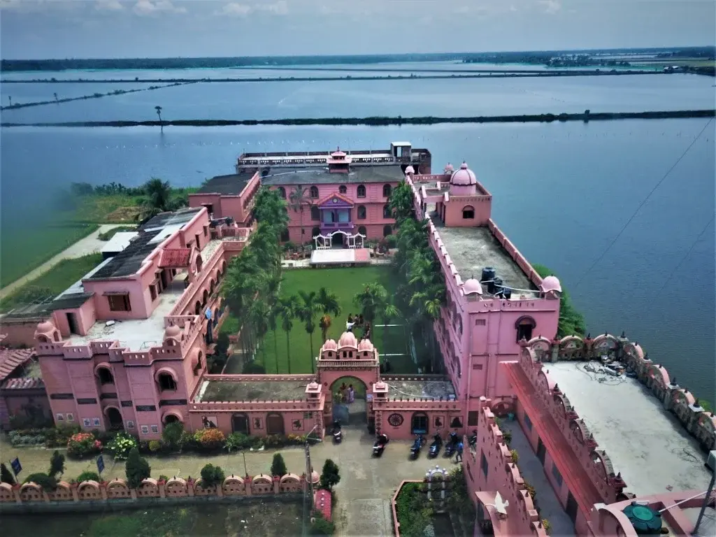 Moyna Pharmaceutical Institute campus