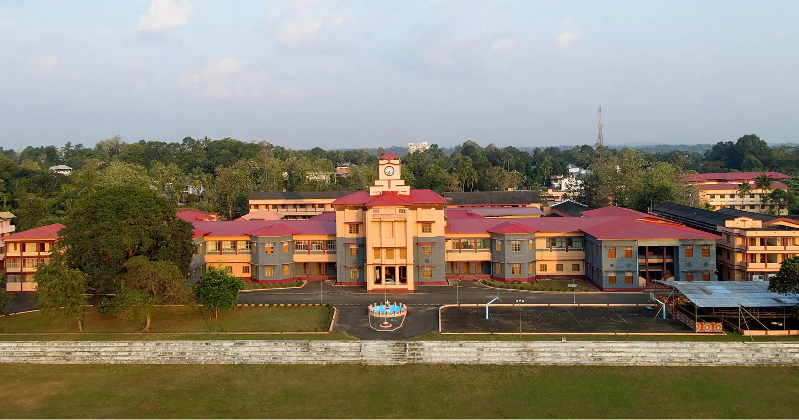 N.S.S Hindu College, Changanacherry campus