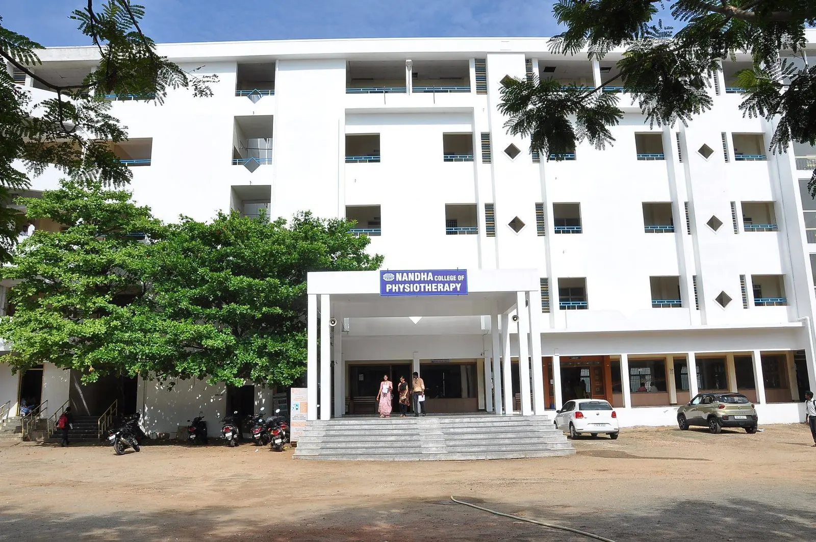 NANDHA COLLEGE OF PHYSIOTHERAPY (Inst. Code – 098) campus