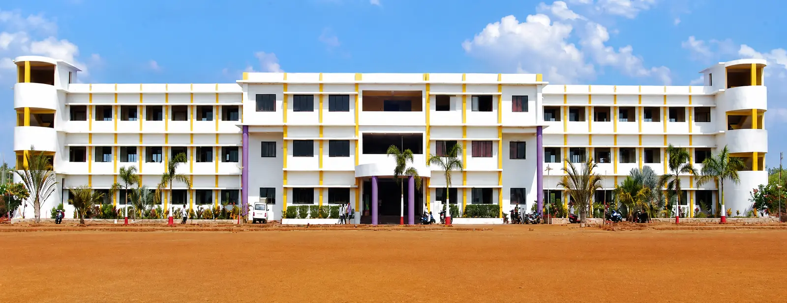 Prabodhan Shikshan Prasarak Sansthas College of Indira Institute of Pharmacy campus