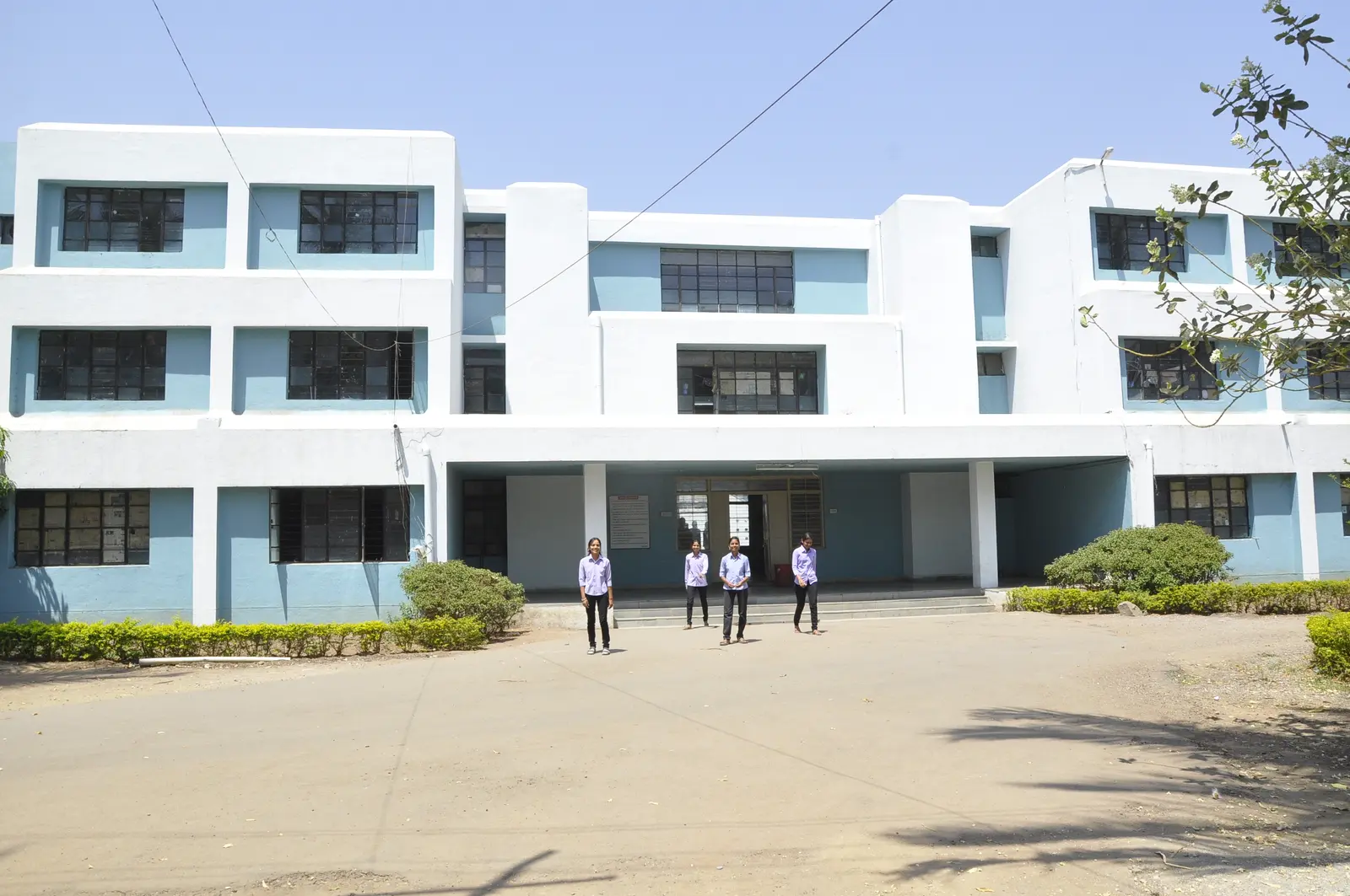 Pravara Rural Education Society's Women's College of Home Science and BCA, A/p. Loni kd. campus