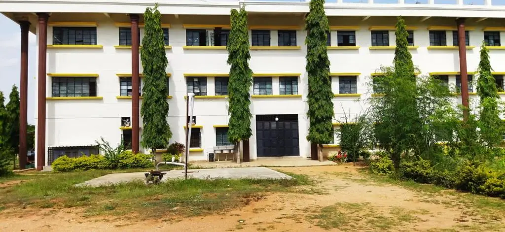 R K Para Medical College campus