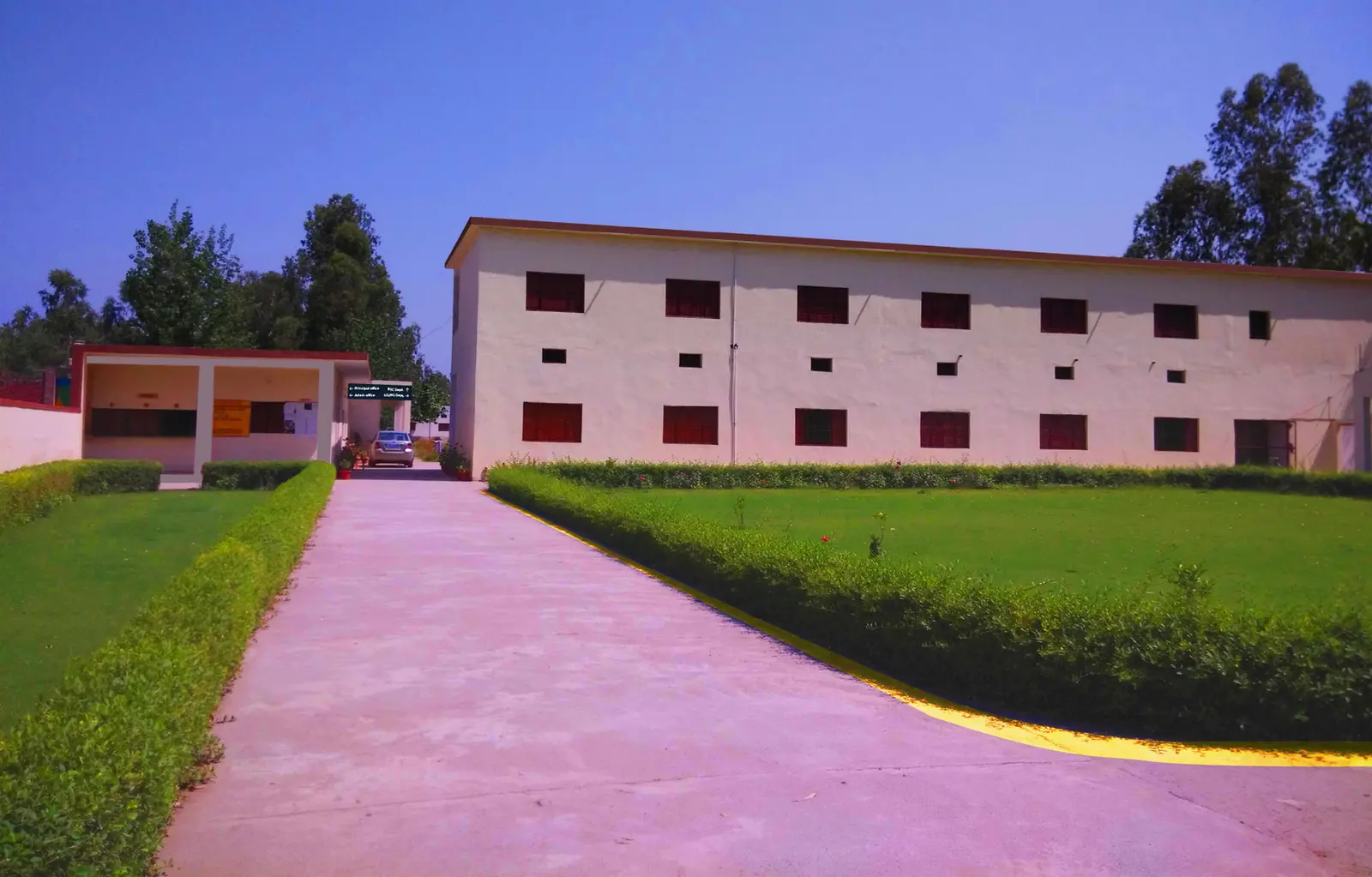Ram Ratan Singh Memrial Degree College campus