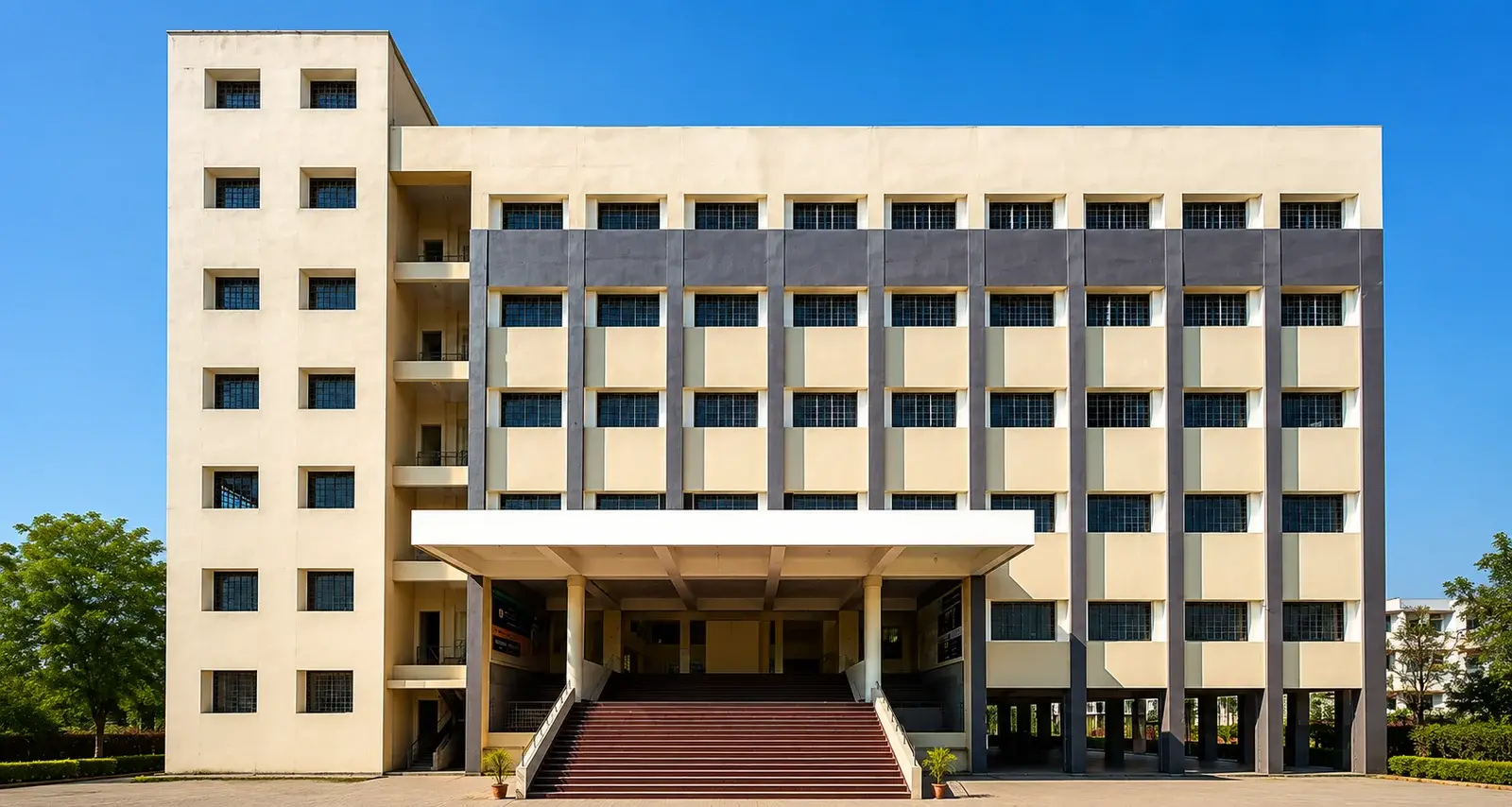 Rashtriya Shikshan Mandal N N Sattha College of Pharmacy campus