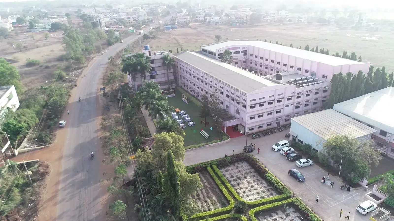 S B Patil Institute of Dental Sciences & Research campus