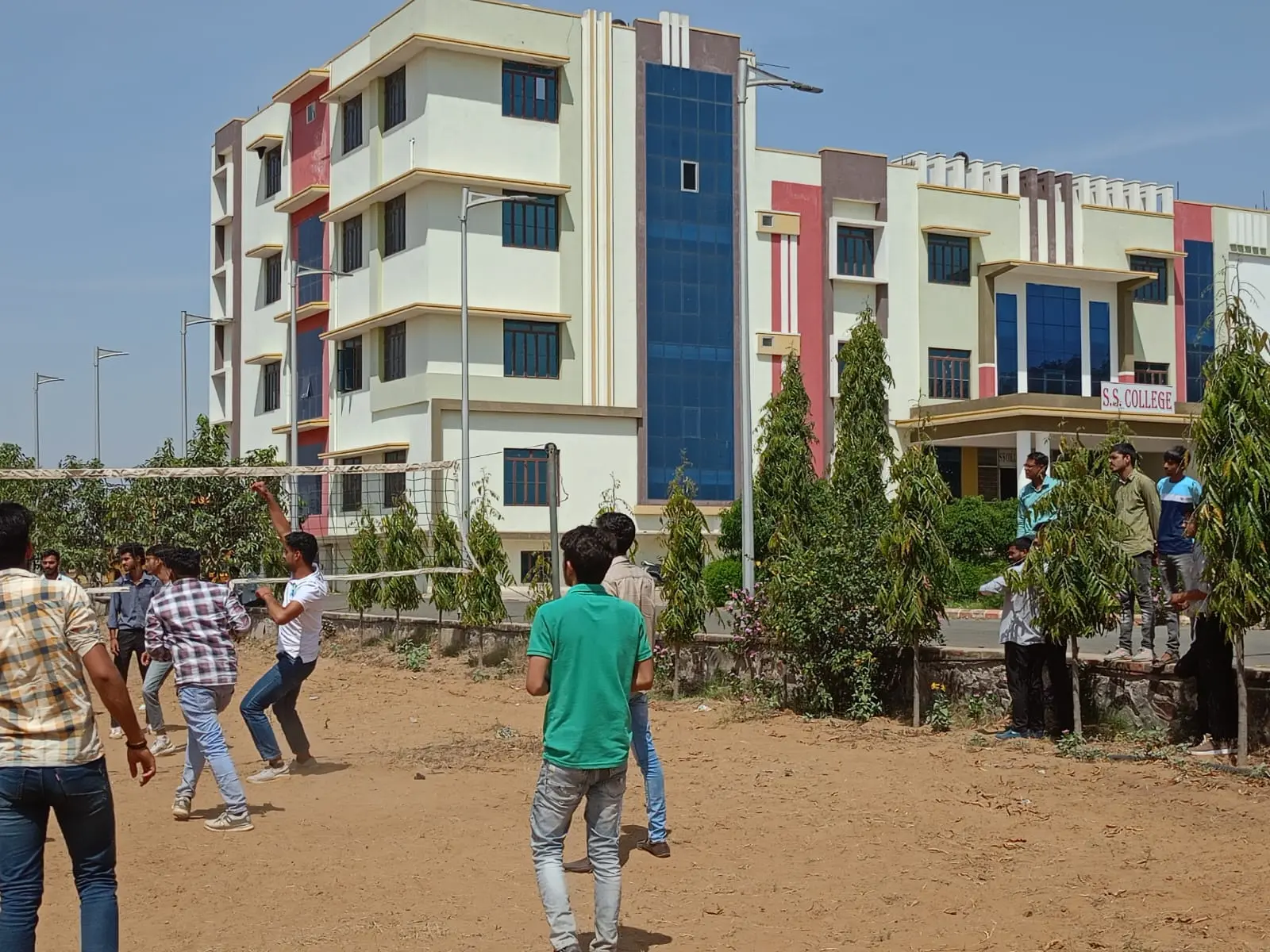 S S College campus