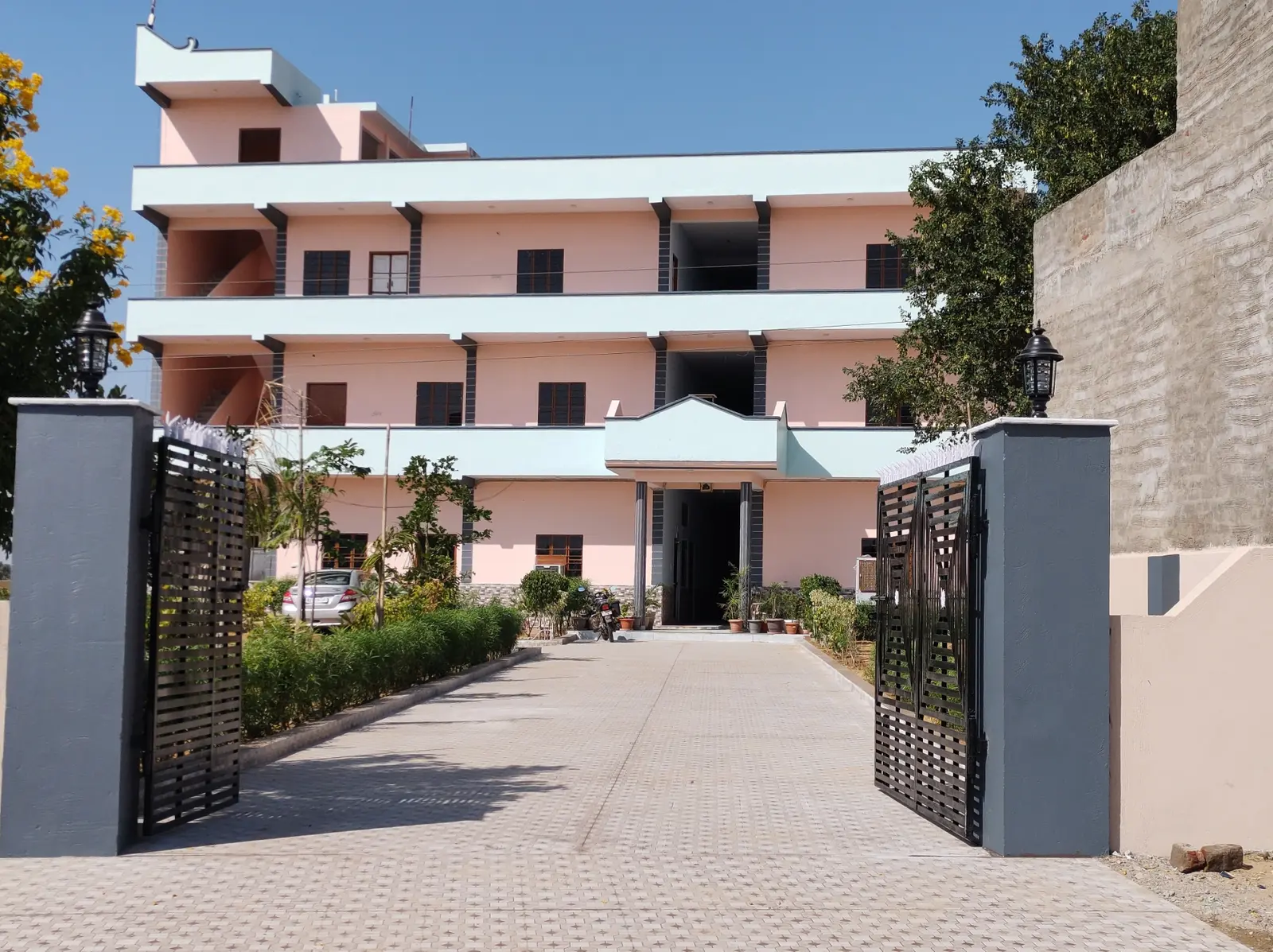Sanskar T T College campus