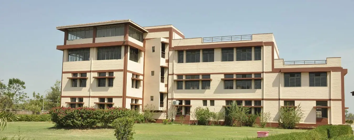 Shree Sevantilal Tribhovandas Javeri Arts College campus