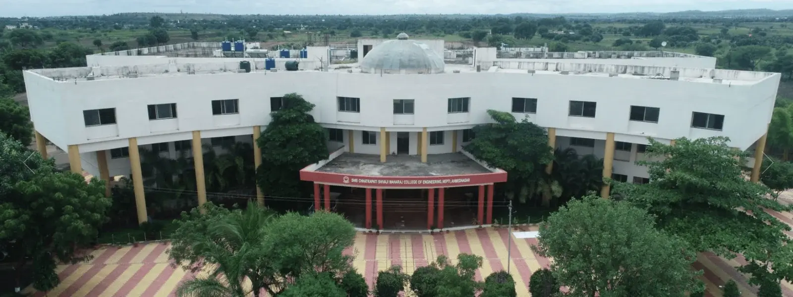Shri Chhatarapati Shivaji Maharaj College of Engineering campus