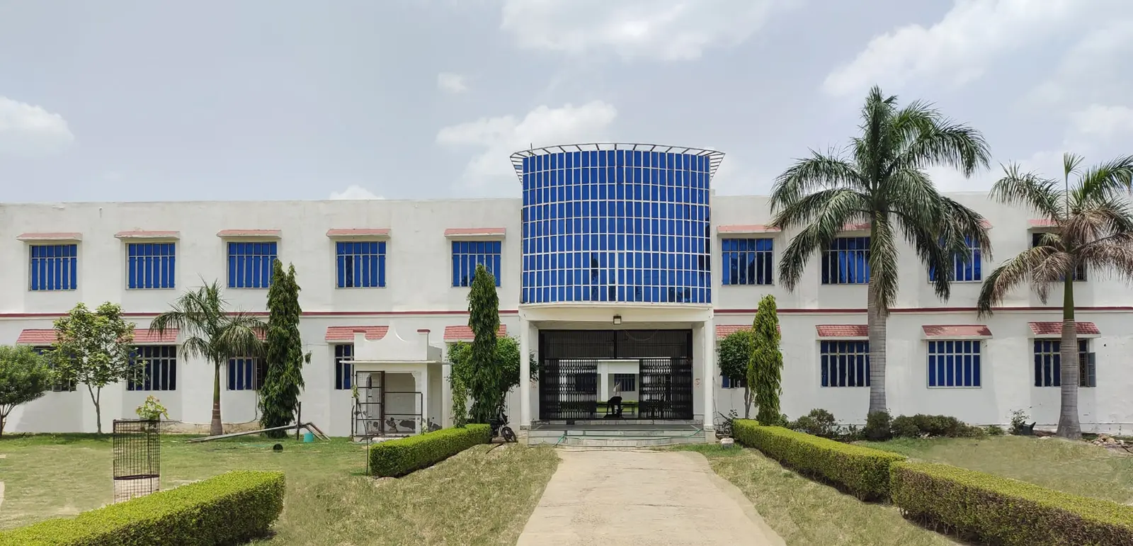 Shri Sidh Vinayak College of Law campus
