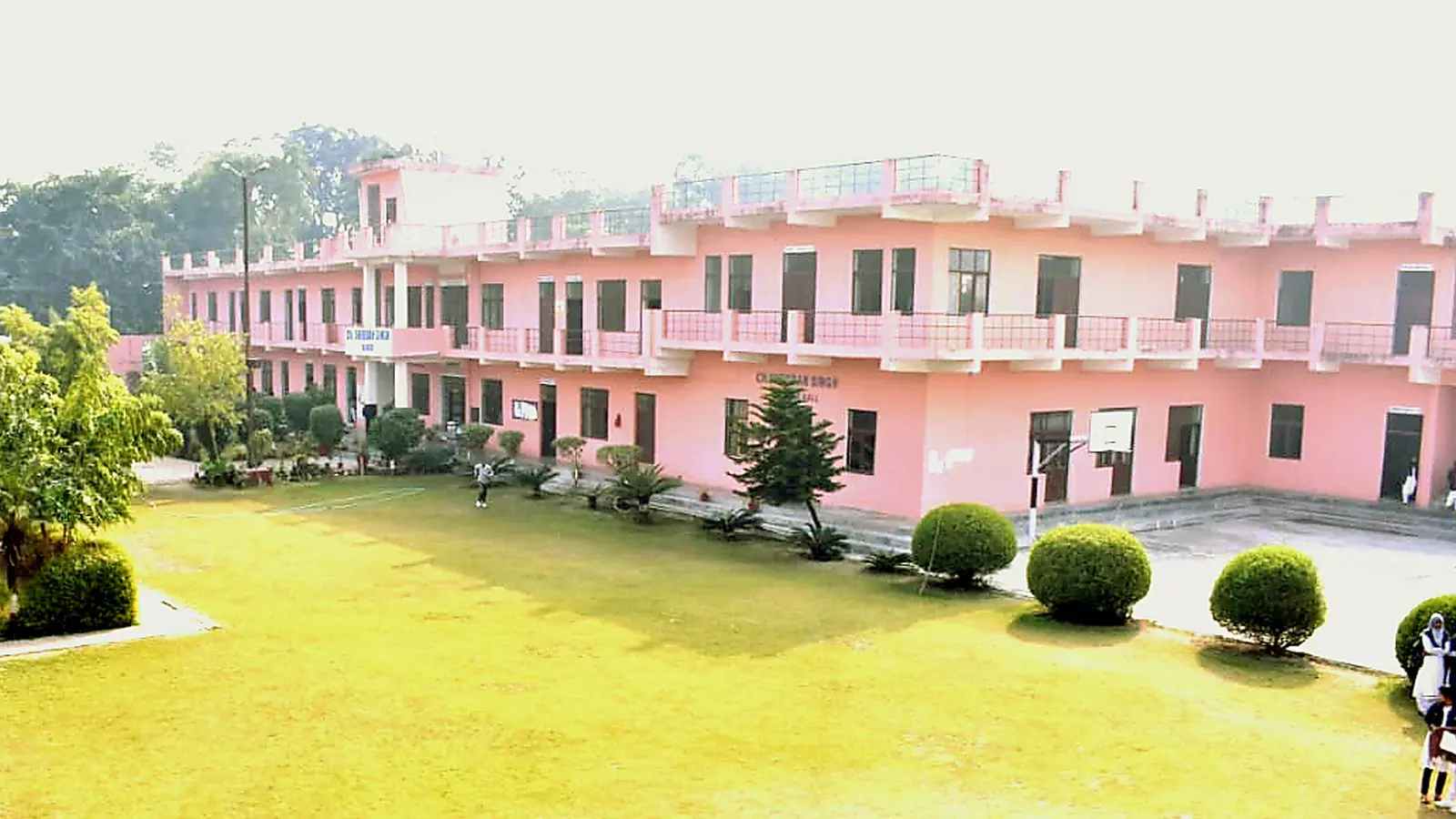 Smt Dilawari Devi Kisan Kanya Pg College, Chingrawathi, Bulandshshar campus