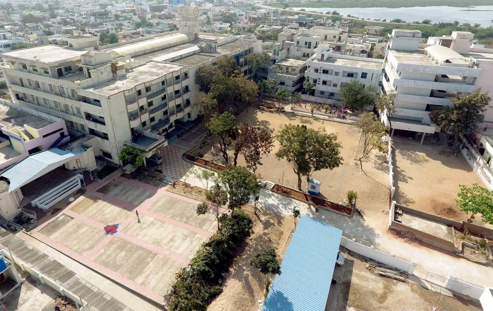 Smt.Sarojini Ramulamma College of Pharmacy campus