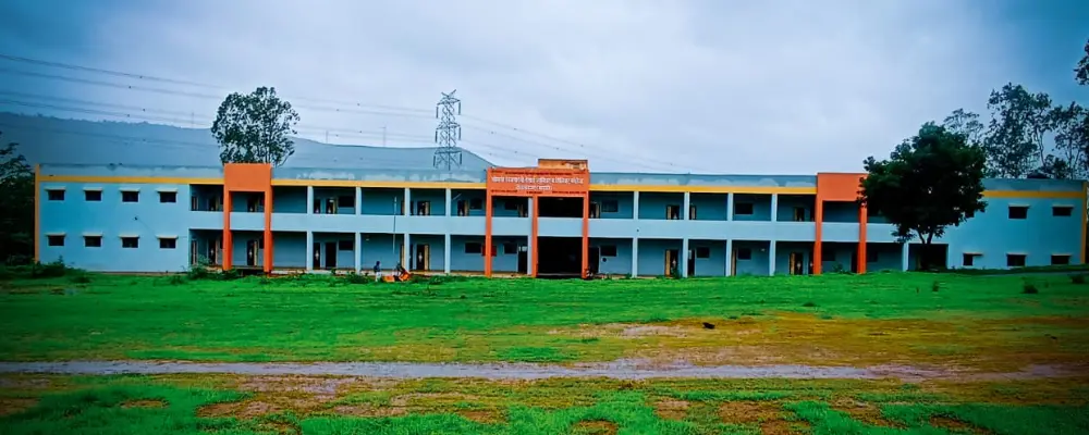 Smt Vijayadevi Desai Senior College campus