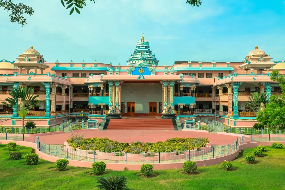Sri Sarada Mahavidyalayam Arts & Science College for women, New Edikal, Uludurpettai campus