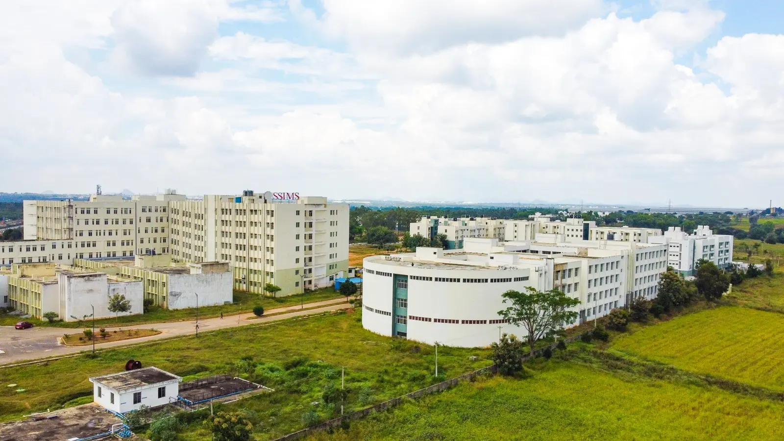 Sri Siddhartha Institute of Medical Sciences and Research Centre campus