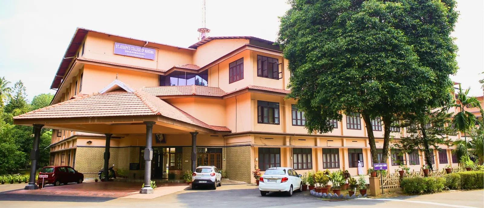 St. Josephs College of Nursing, St. Josephs Hospital campus