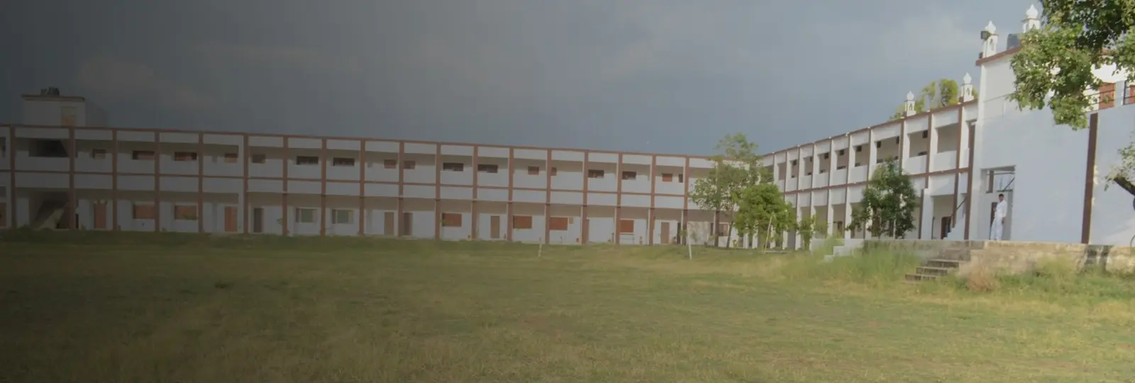 Sukdeo Singh Lavkush Degree College campus