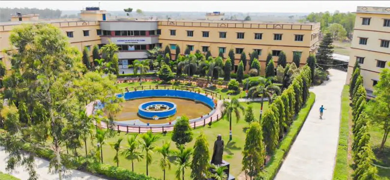 Swadhin Pharmacy College campus