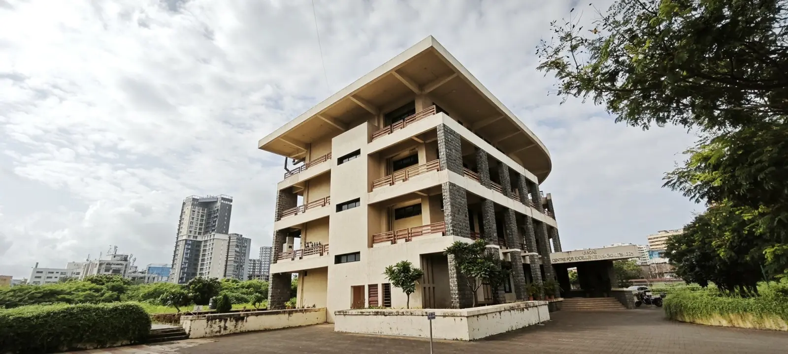 Um Dae Centre for Excellence in Basic Sciences campus