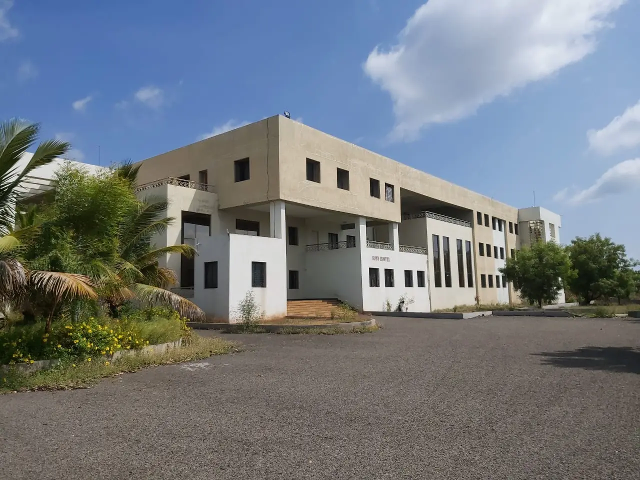 Vidya Pratishthan's Polytechnic College campus