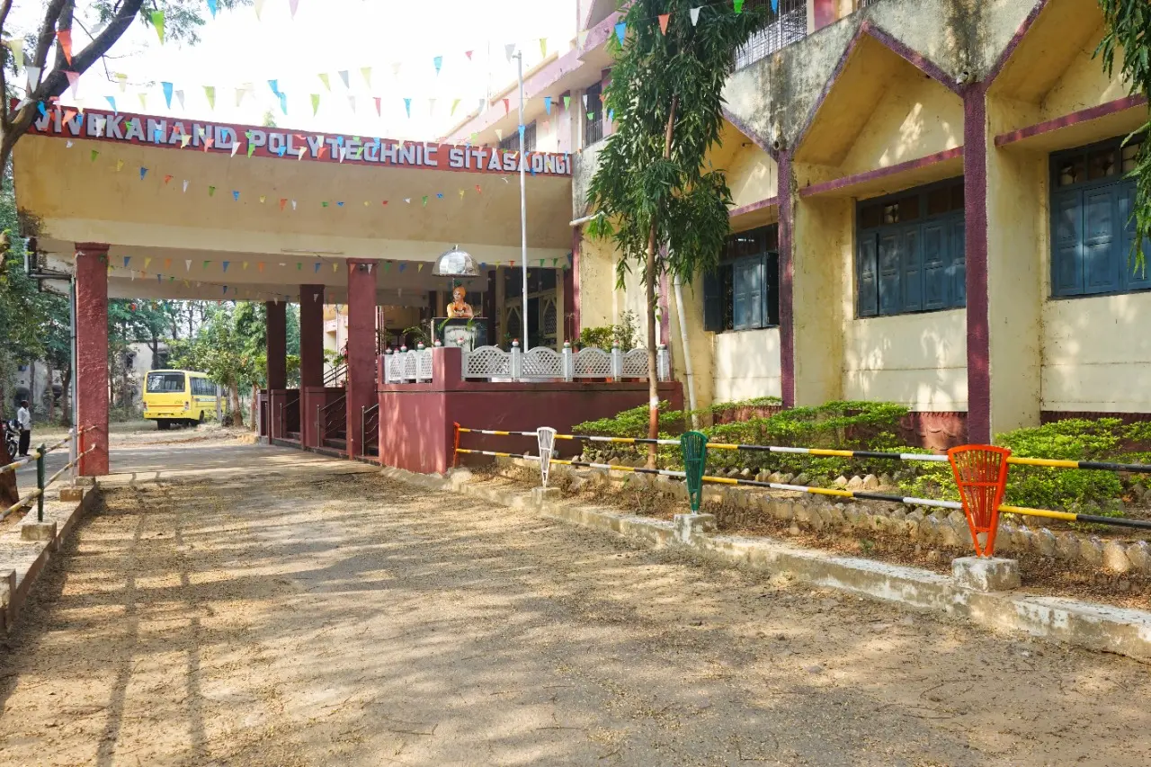 Vivekanand Polytechnic campus