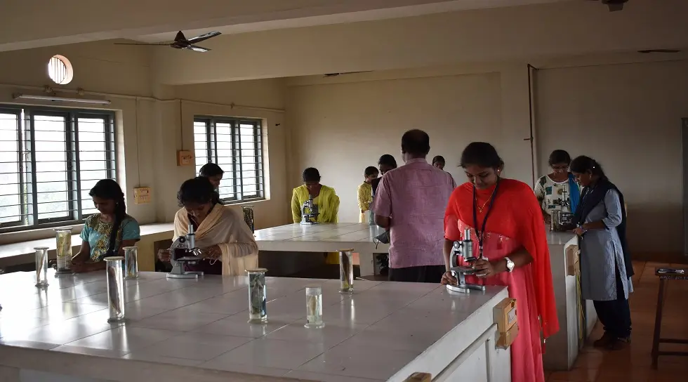 A.K.R.G. Degree College: campus photo 3