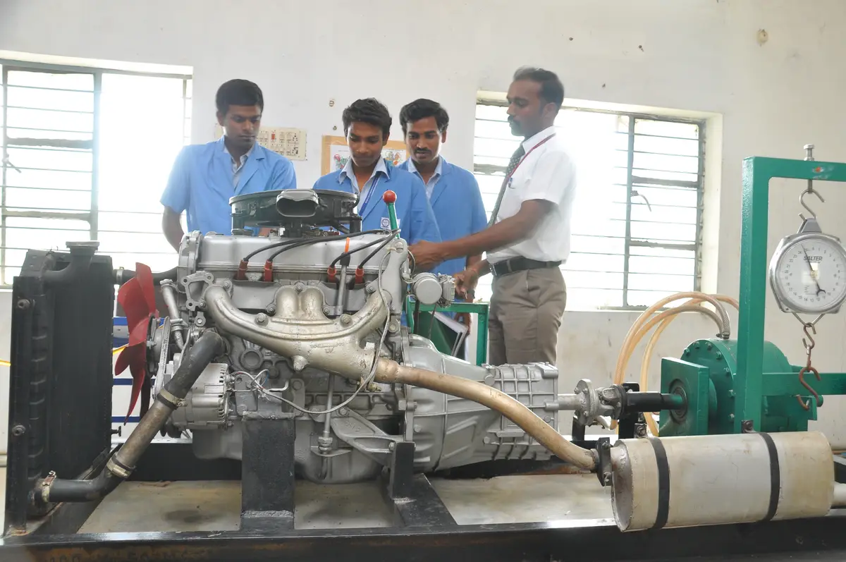 A R Engineering College: campus photo 2
