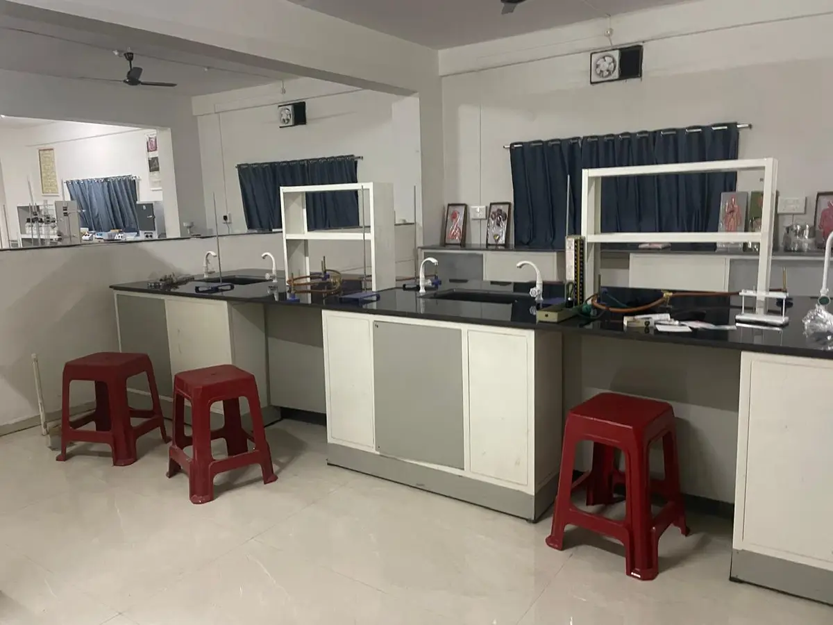 Aadarsh Institute of Pharmaceutical Science and Research Center: campus photo 6