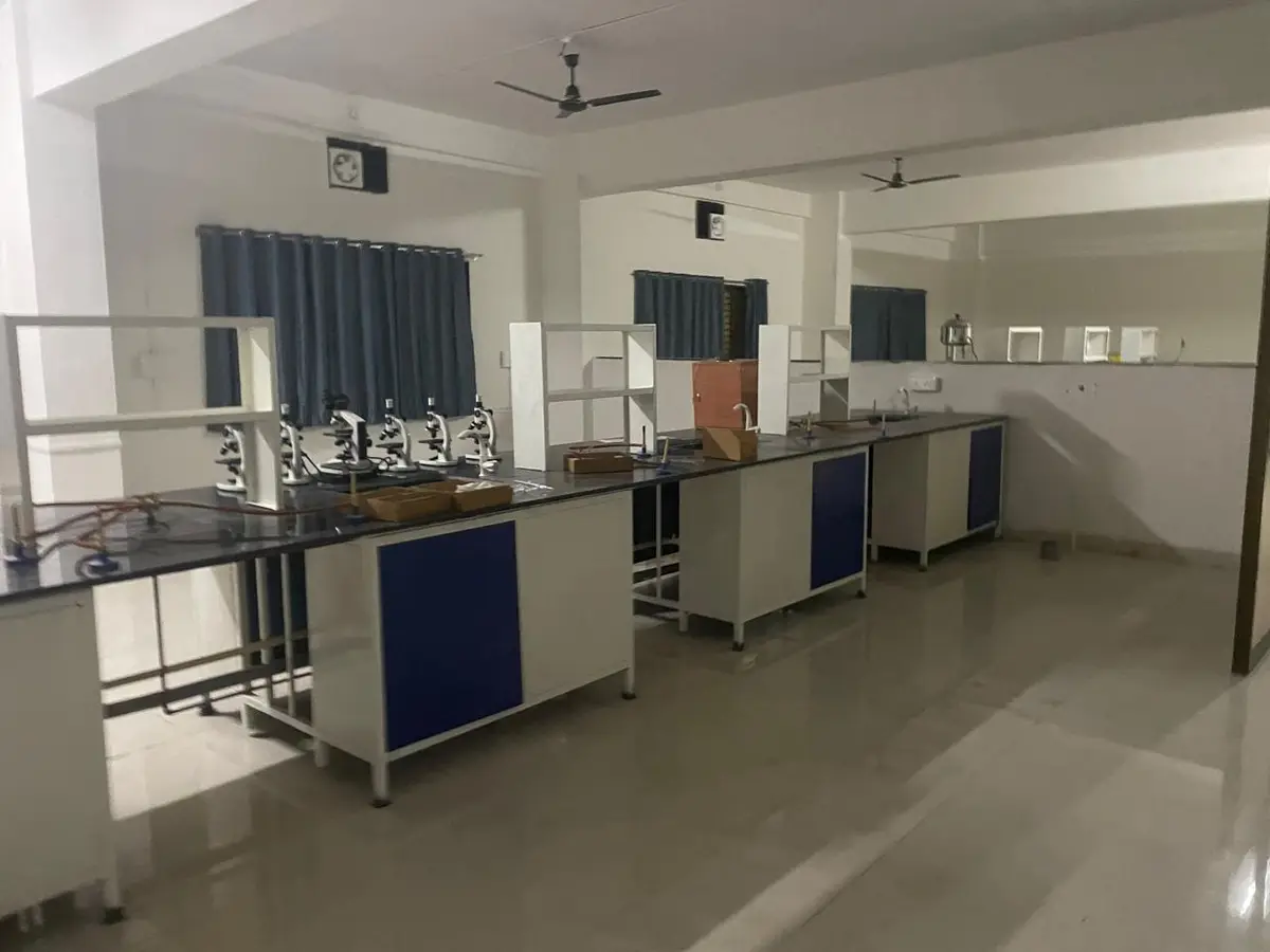 Aadarsh Institute of Pharmaceutical Science and Research Center: campus photo 2