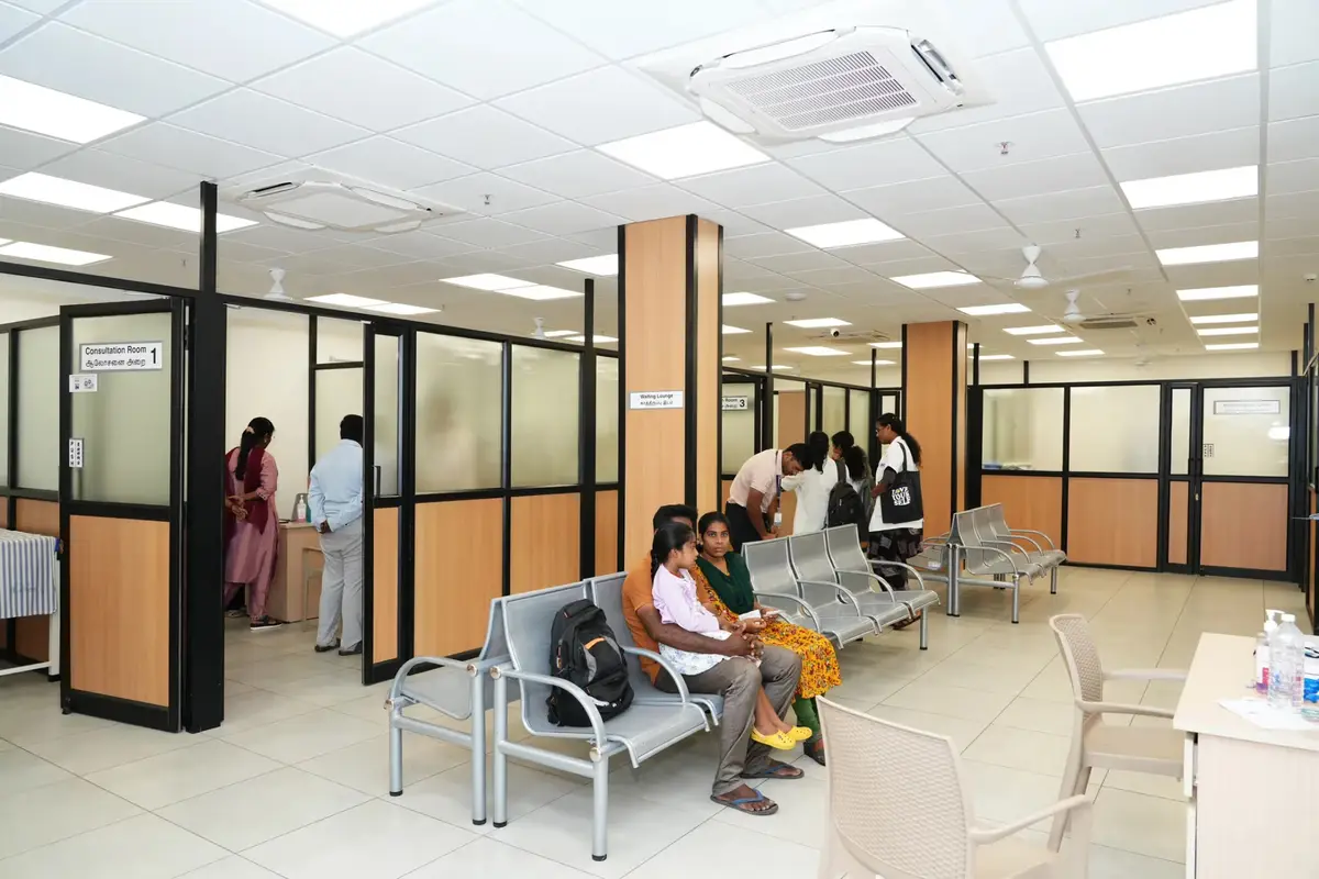 Aarupadai Veedu Medical College and Hospital campus photo 5