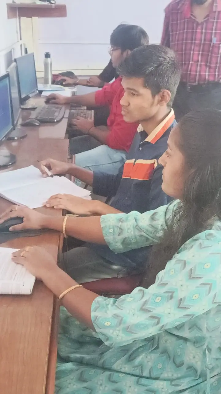 Abhay Shikshan Kendra Rajarshri Shahu College of Arts Commerce & Science Jogalekar Wadi Sion East Mumbai: campus photo 6