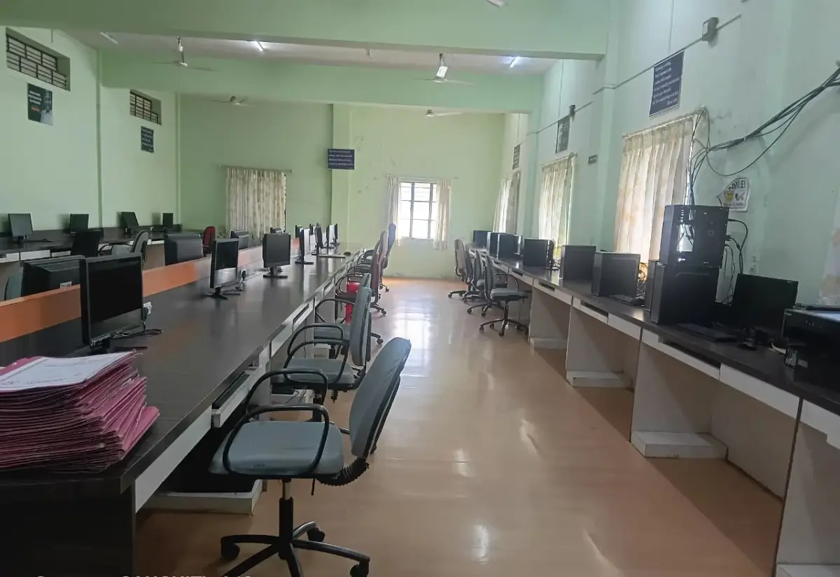 Abhinav Education Society'S Abhinav College of Science: campus photo 6