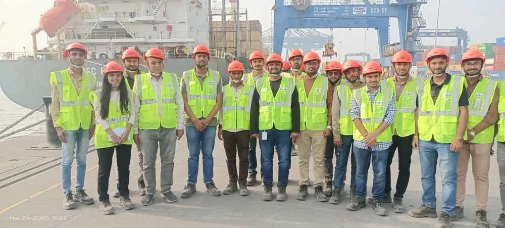 Adani University: campus photo 6