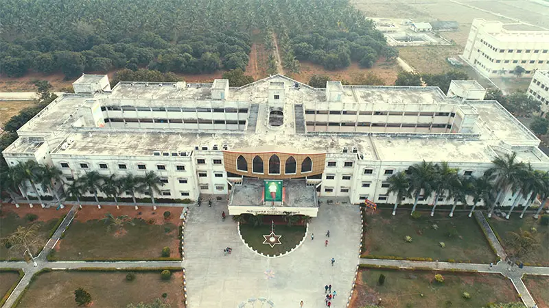 Adhiparasakthi College of Engineering: campus photo 1