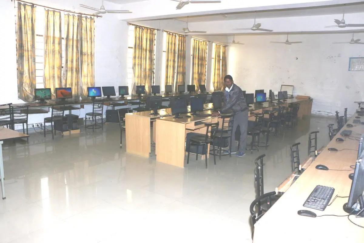 Aerp-Itm Polytechnic: campus photo 5