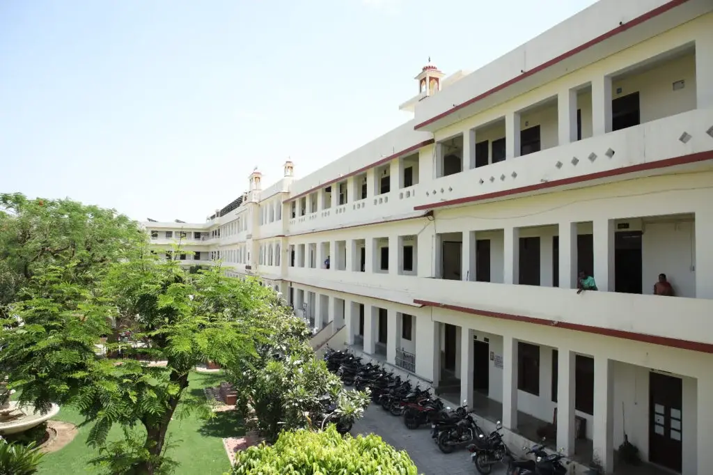 Agrawal Institute of Pharmacy: campus photo 4