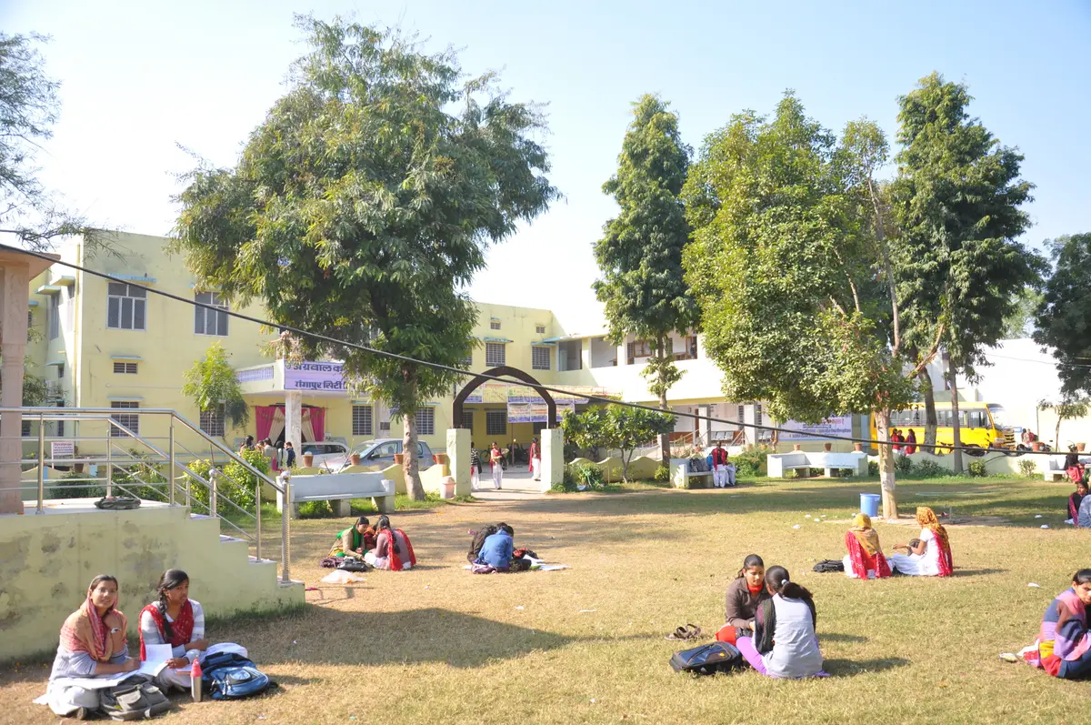 Agrawal Kanya Mahavidhyalaya, Gangapurcity: campus photo 4