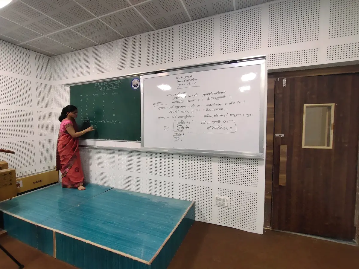 Agrawal Kanya Mahavidhyalaya, Gangapurcity: campus photo 5