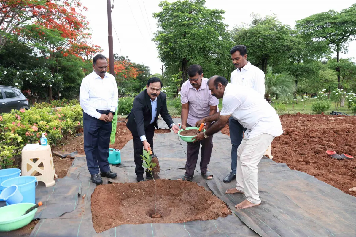 Agricultural Engineering College and Research Institute campus photo 1