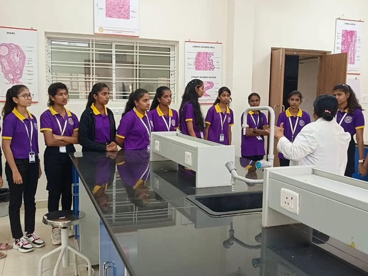 Akash Institute of Commerce & Management campus photo 6