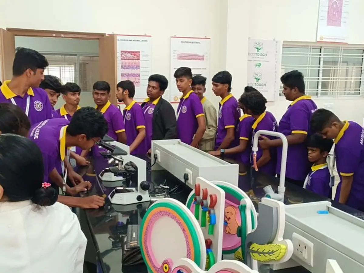 Akash Institute of Commerce & Management campus photo 7