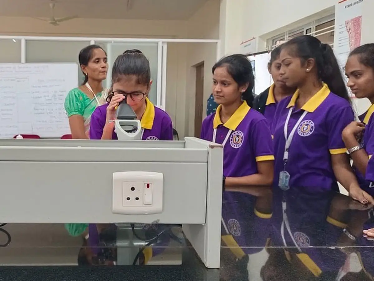 Akash Institute of Commerce & Management campus photo 5