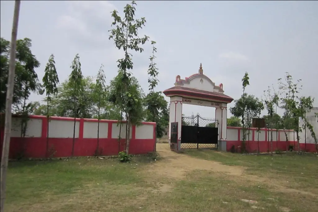 Al-Momin College of Education: campus photo 3