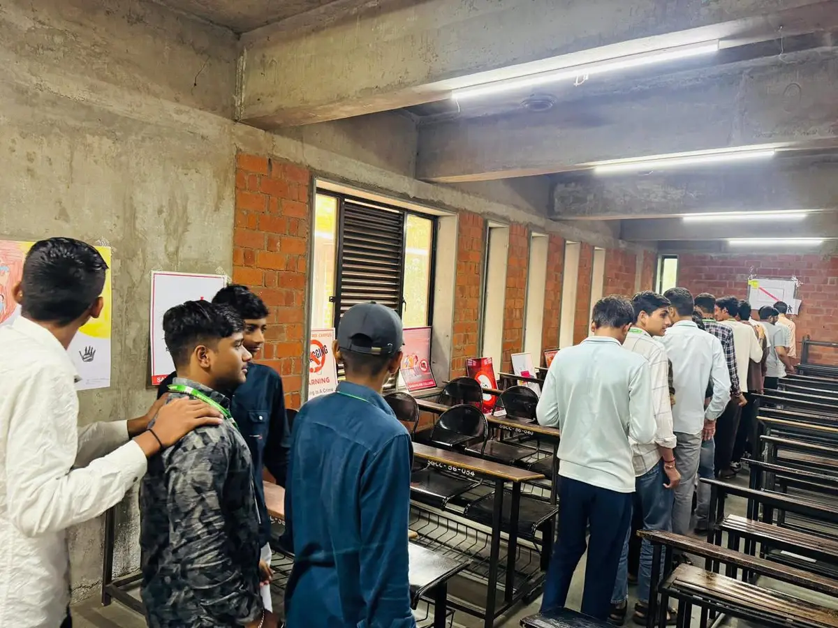 Ambaba Commerce College, Maniba Institute of Business Management & Deviba Institute of Computer Application campus photo 7