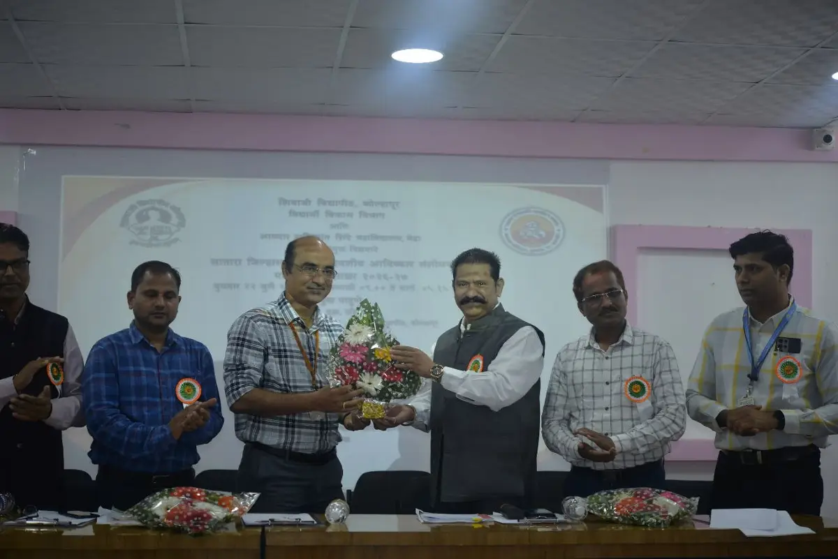 Amdar Shashikant Shinde Mahavidyalaya: campus photo 6