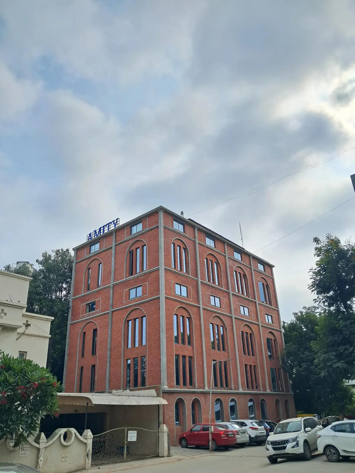 AGBSB campus photo 1