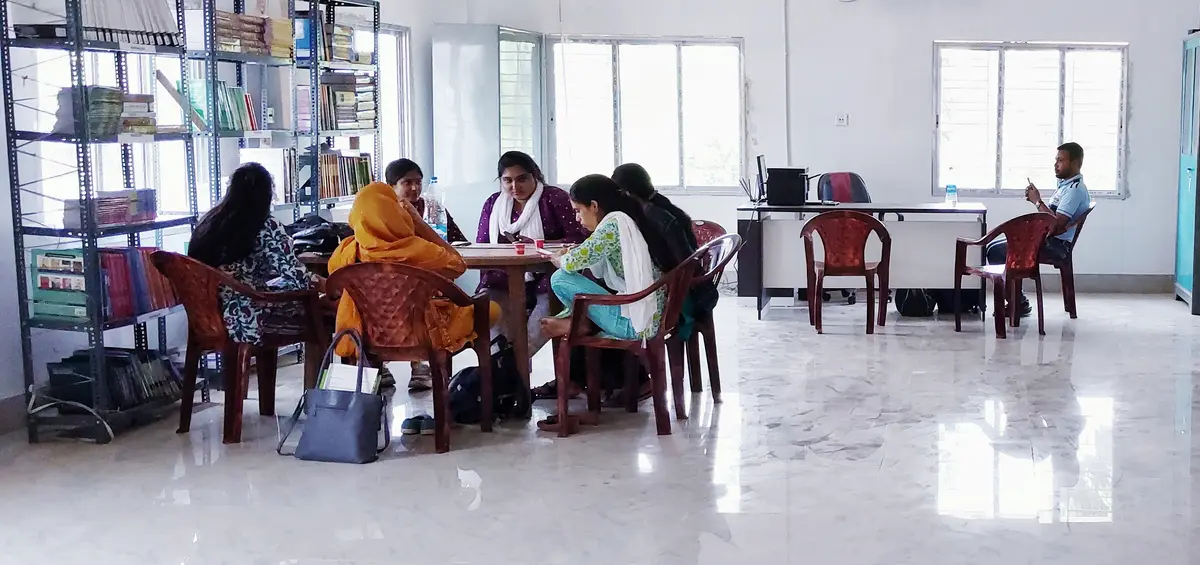 Ams College of Pharmacy: campus photo 1