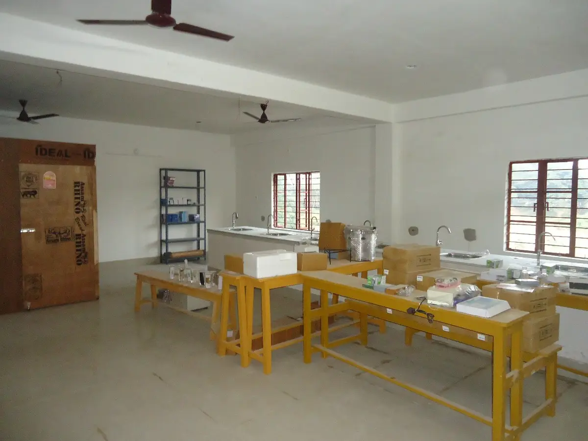 Ams College of Pharmacy: campus photo 2